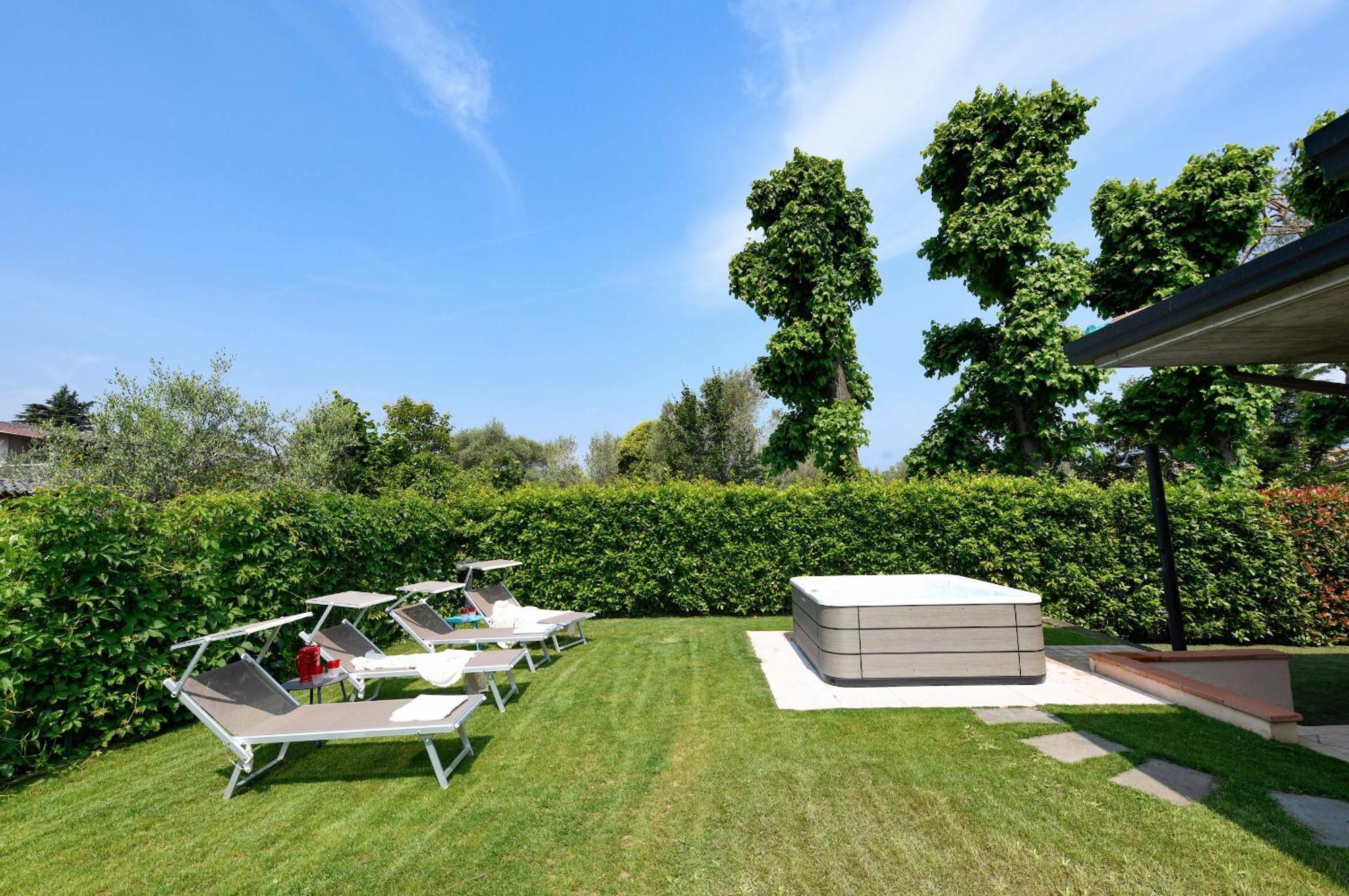 Villa Giulia Manerba del Garda Ngoại thất bức ảnh